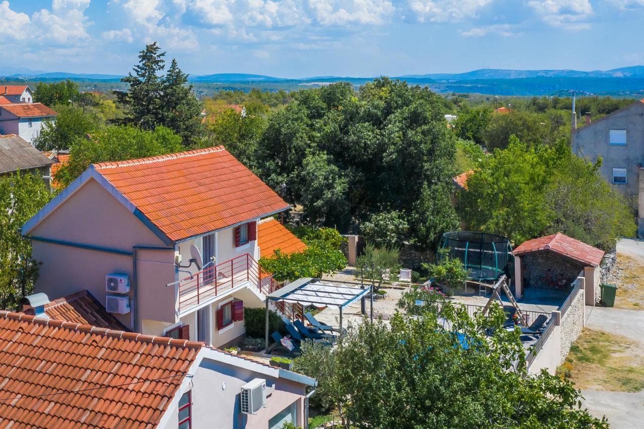 Holiday Home Rosko 스크라딘 외부 사진