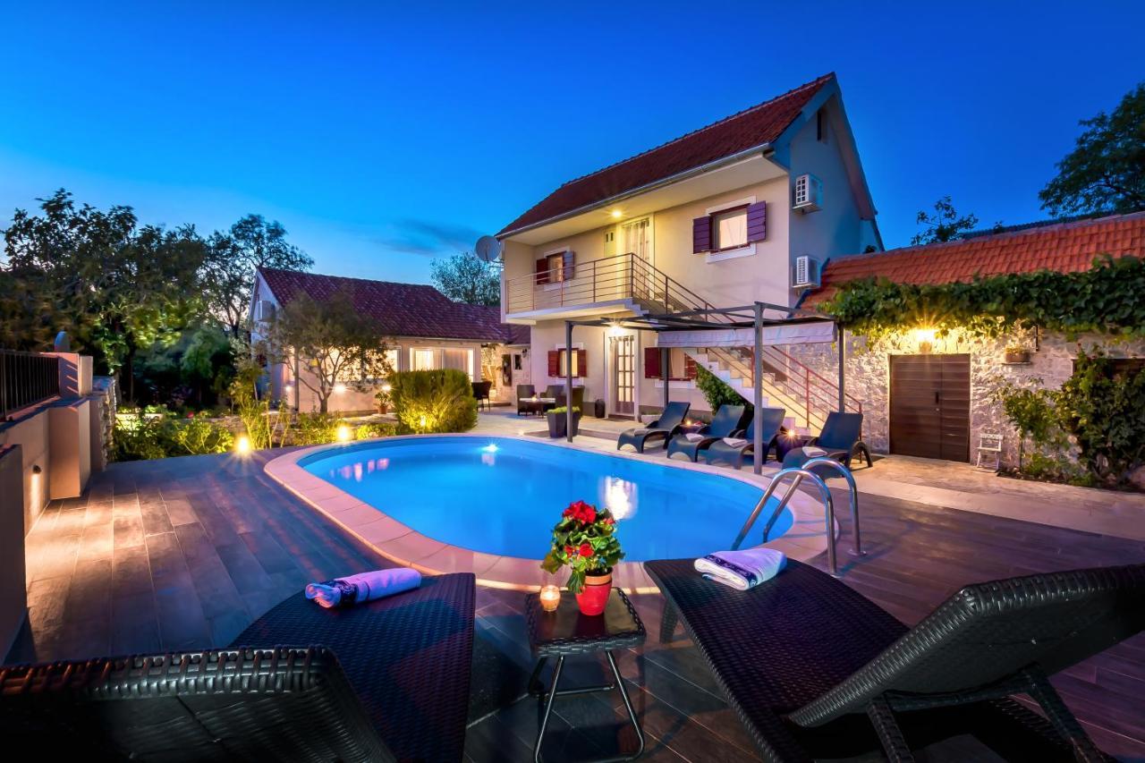 Holiday Home Rosko 스크라딘 외부 사진
