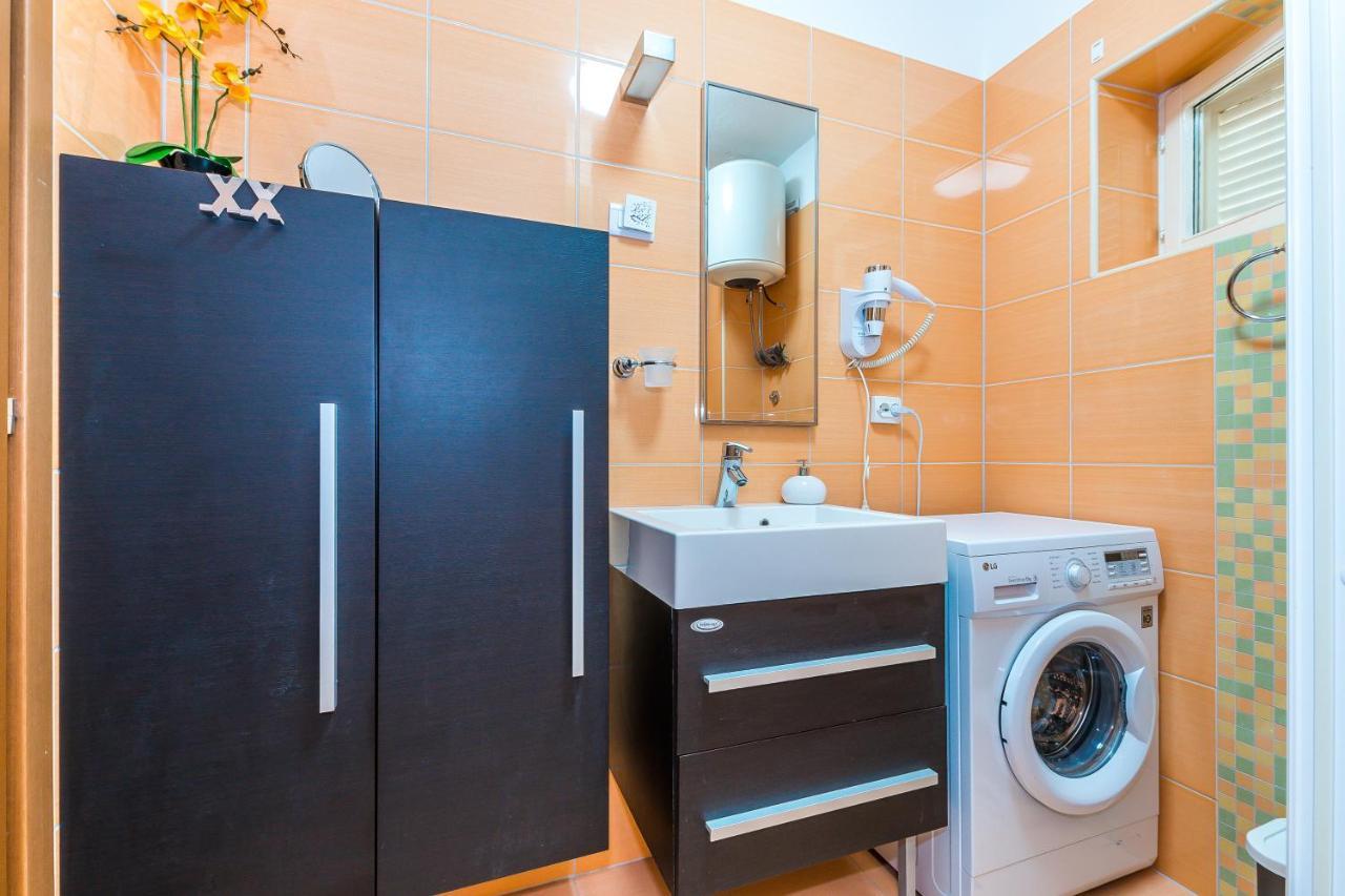 Holiday Home Rosko 스크라딘 외부 사진