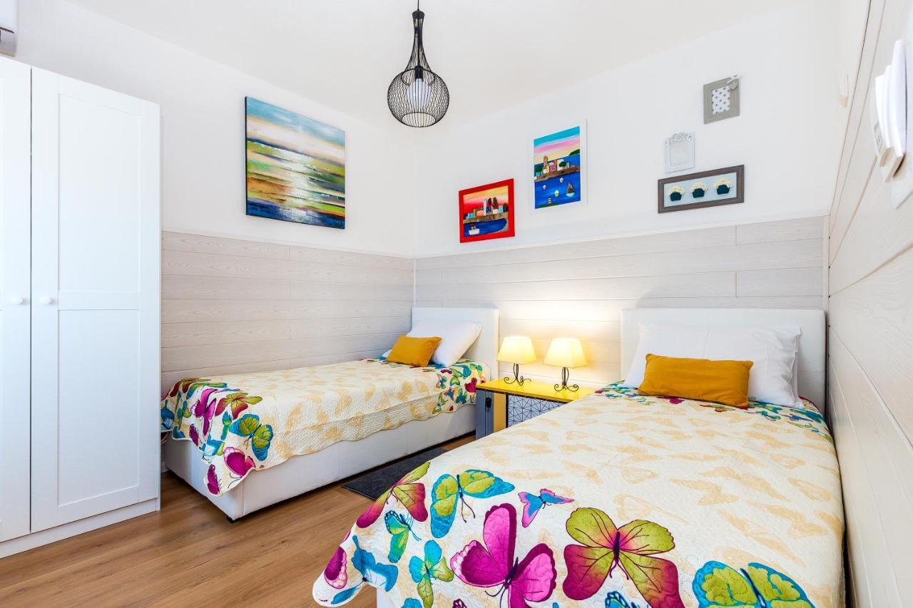 Holiday Home Rosko 스크라딘 외부 사진