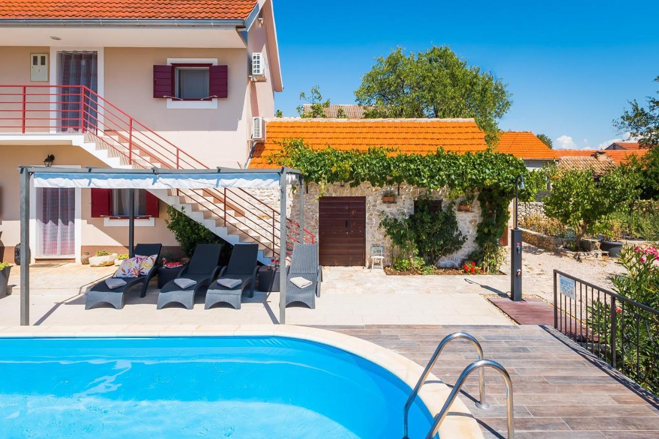 Holiday Home Rosko 스크라딘 외부 사진